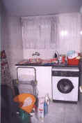 Despos  laundry room.jpg (22110 bytes)
