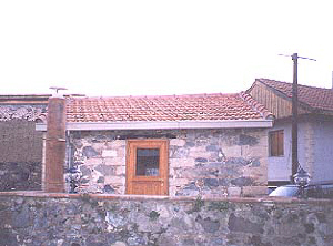 Louvaras cottage for sale in cyprus back.jpg (23580 bytes)
