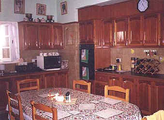 House in Dherenia for sale kitchen 2.JPG (27002 bytes)