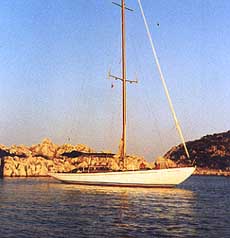 kahurangi classic yacht for sale.JPG (13655 bytes)