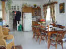 kitchen2_lca.jpg (40814 bytes)